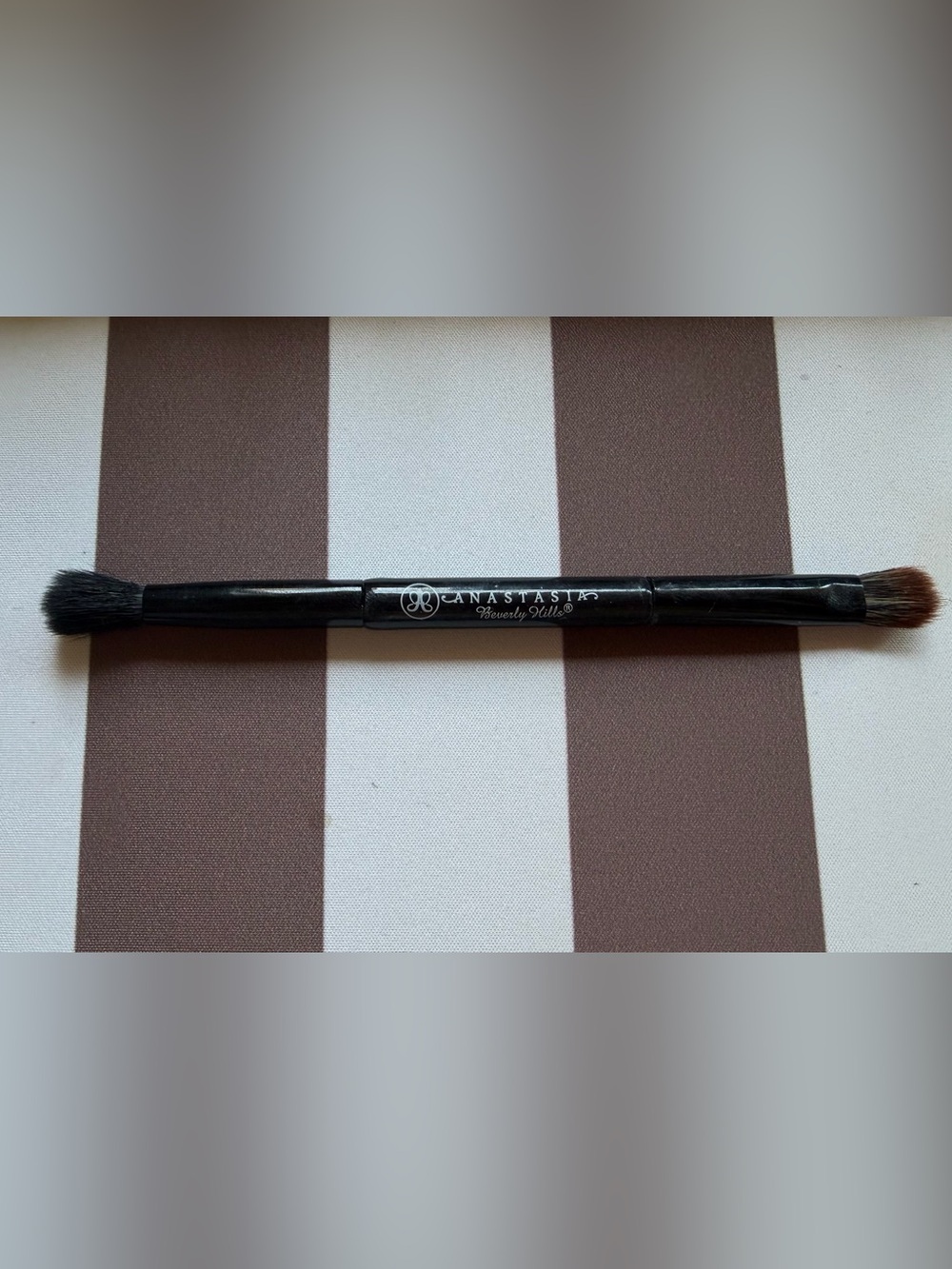 Anastasia Double Sided Eyeshadow Brush